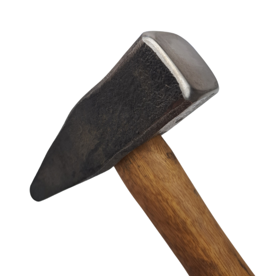 Eveleigh Works Cross Pein Hammer 1 kg Close Up View