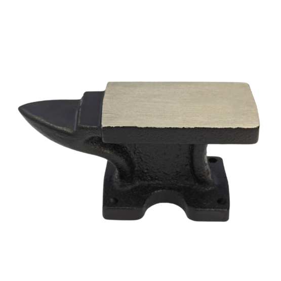 Artisan Essentials Small Leathercraft Anvil weighting 2lb (900g) and measuring 130mm x 45mm x 65mm