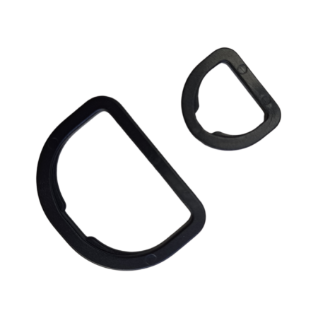 Dee Plastic Black 4 Pack. Made from lightweight plastic. Available in 2 sizes, 20mm (3/4") and 38mm (1 1/2")