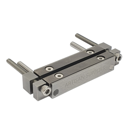 Artisan Supplies Mate Carbide Faced File Guide for knife makers. Machined from carefully selected stainless steel for durability and corrosion resistance. Accepts workpieces up to 60 mm wide and 35 mm thick.