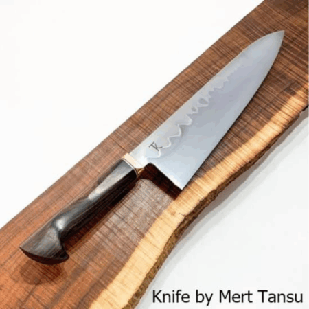 Example of a 26C3 Carbon Steel Knife by Mert Tansu