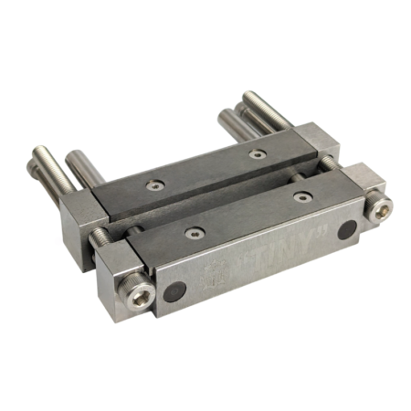 Artisan Supplies Tiny Large Carbide File Guide. Holds workpieces measuring a huge 70 x 60 mm comfortably, while maintaining an industry-leading level of accuracy. Full file guide dimensions are 125 x 25 x 115 mm.