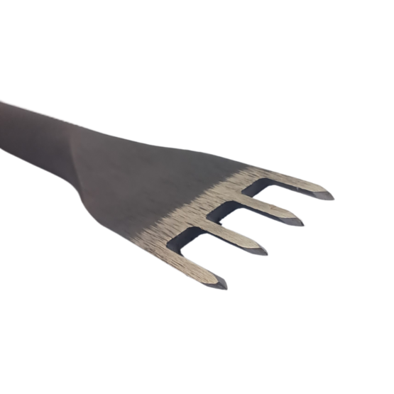 Close up of Kyoshin Elle European Style Stitching Chisel 5mm