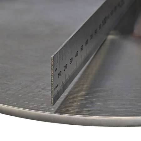 Super Reaper magnetic disc face - bevelled - showing angle