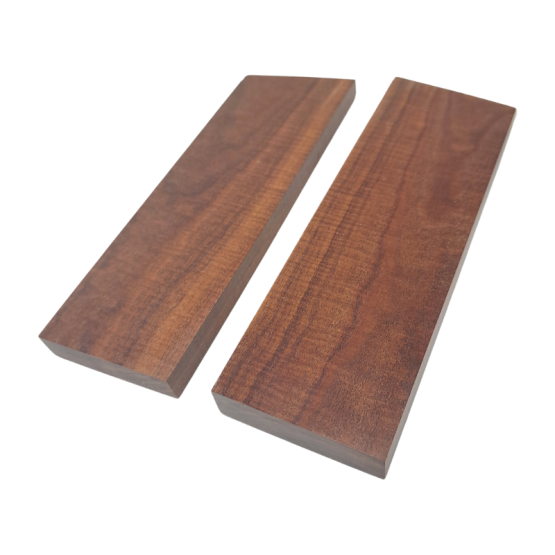 yandiwa-stabilised-figured-ringed-mulga-scales-kmm-060-g066 Yandiwa Stabilised Ringed Mulga Scales *G066. Each Scale measures approximately 133 x 45 x 10 mm.