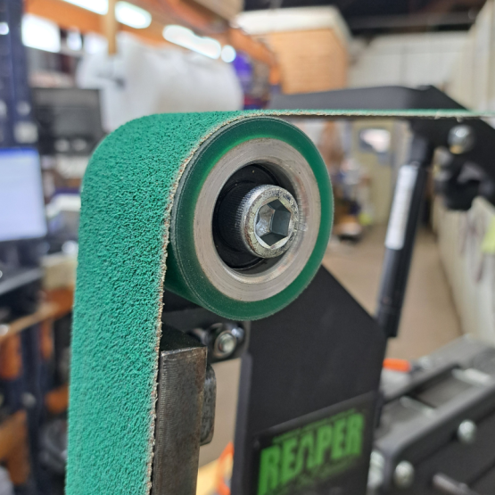 Replace your 2" / 50mm aluminium idler wheels with Green Rubber Idler Wheels on your Reaper Belt Grinders. Suitable for both 72" and 48" Reaper Belt Grinders.
