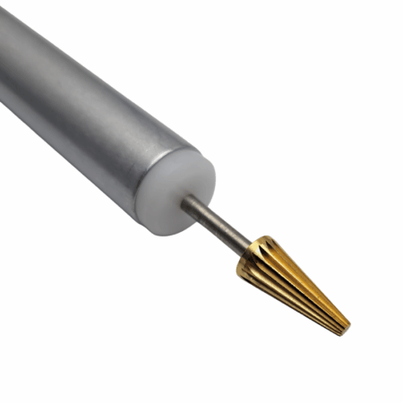 Close Up of Brass Tip Edge Dyeing Pen