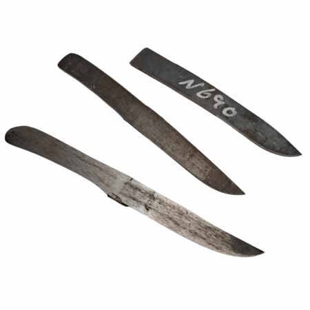 N690 Stainless Steel Knife Blade Blank. Available in 3 lengths: Large - approx. 285mm Long Medium - approx. 255mm Long Small - approx. 200mm Long