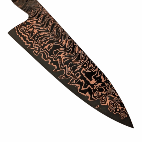 Example of Kalderum Blades San Mai Coppermascus Steel Bar with "Flames" pattern.