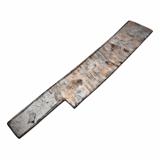 Kalderum Blades San Mai Coppermascus Steel Bar *K009. Made with Apex Ultra core and low layer coppermascus cladding in a "Ladder" pattern.