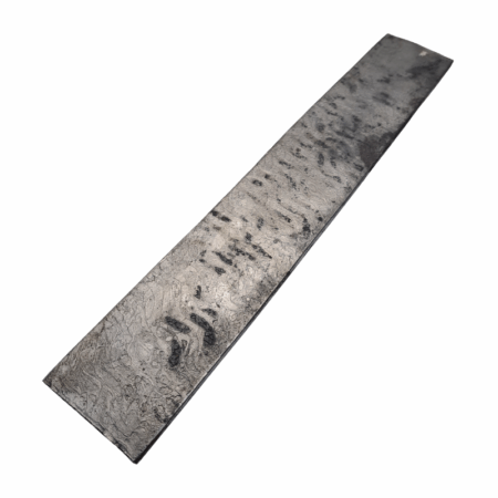 Kalderum Blades San Mai Coppermascus Steel Bar *K010. Made with Apex Ultra core and low layer coppermascus cladding in a "Ladder" pattern.