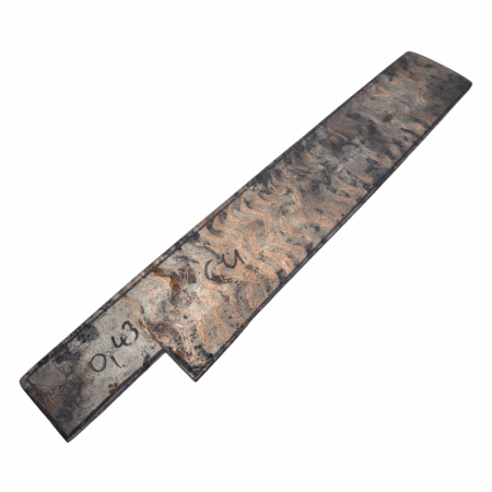 Kalderum Blades San Mai Coppermascus Steel Bar *K015. Made with Apex Ultra core and low layer coppermascus cladding in a "Flames" pattern.